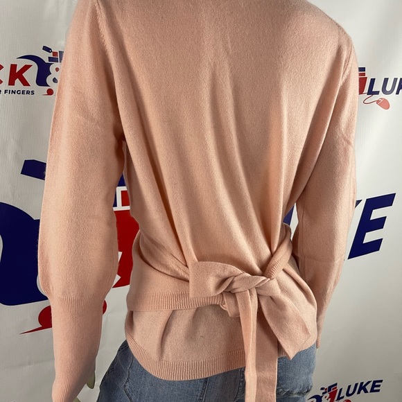 Naadam - Soft Collection for Women. Beautiful blouse wrap around. - Picture 4 of 6